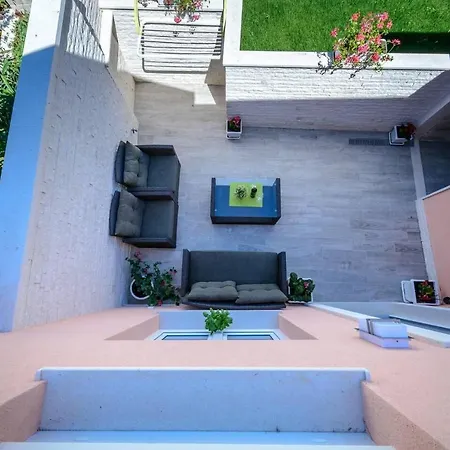 Сasa de vacaciones Cozy Retreat Close To
